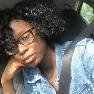 Meet your Posher, Tiara